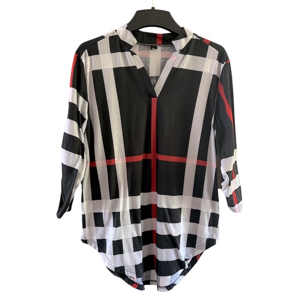 St. Jubileens Women’s tunic 3/4 sleeves black/white/gray/red Vneck size Large - Picture 1 of 17